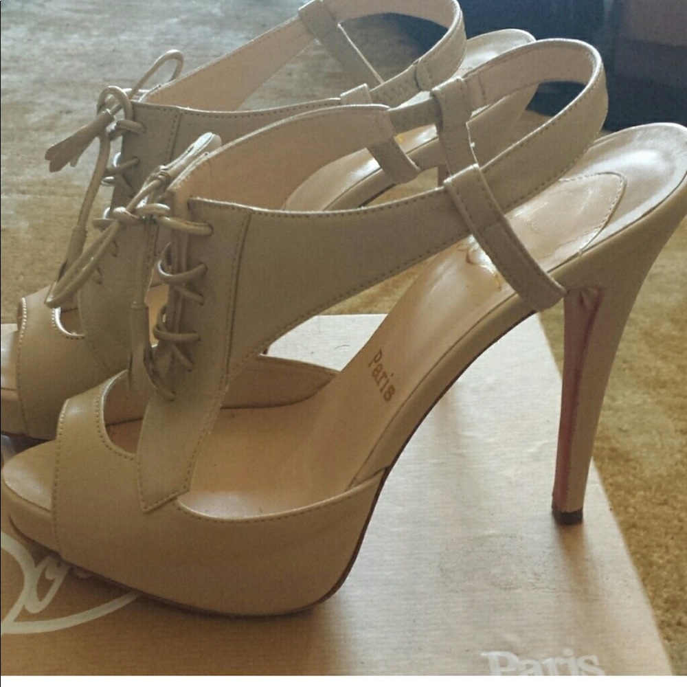 CHRISTIAN LOUBOUTIN Slingbacks